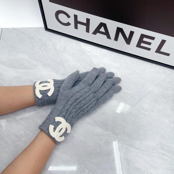 designer,replica,clothing,fake,1:1,lv,luxury,high quality Chanel’s new wool gloves (0FDQB) are now available at boutiques.