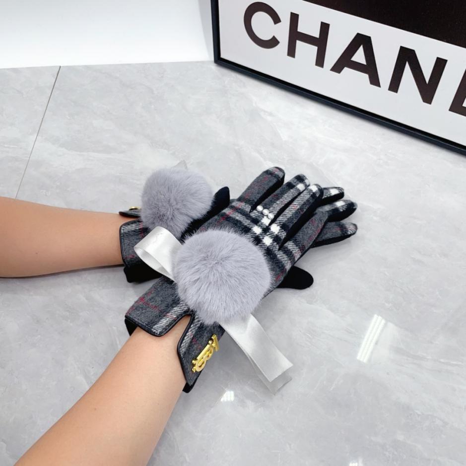designer,replica,clothing,fake,1:1,lv,luxury,high quality Burberry new wool gloves (V67VD) available at boutiques. designer,replica,clothing,fake,1:1,lv,luxury,high quality Burberry new wool gloves (V67VD) available at boutiques.