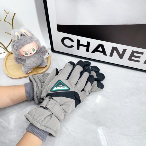 designer,replica,clothing,fake,1:1,lv,luxury,high quality Prada Men’s Gloves (M0YFY)