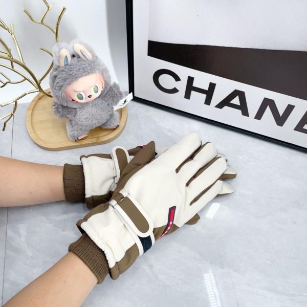 designer,replica,clothing,fake,1:1,lv,luxury,high quality Prada Men’s Gloves (SK3ZR)