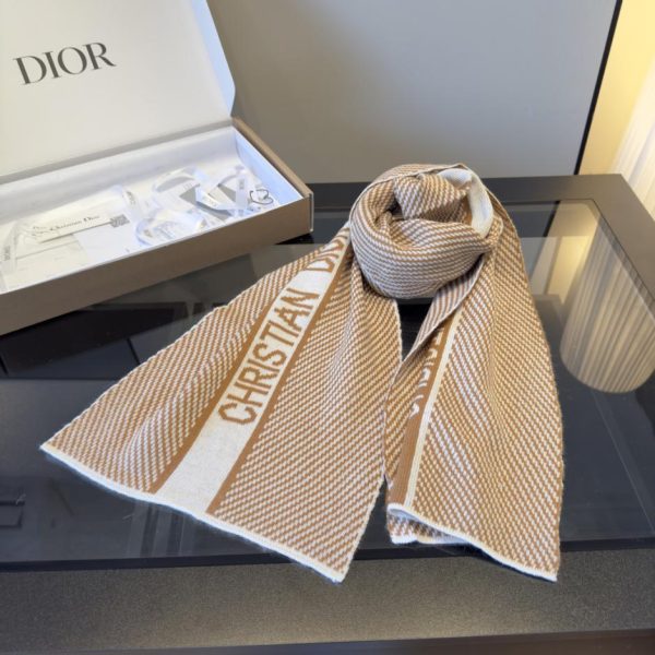 designer,replica,clothing,fake,1:1,lv,luxury,high quality Dior Fall/Winter New Arrival: New Letter Print Knitwear (7BJ77)