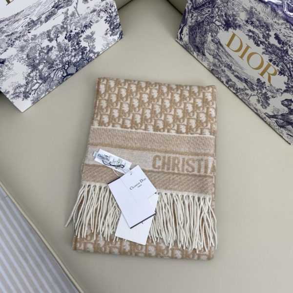 designer,replica,clothing,fake,1:1,lv,luxury,high quality Dior New Edition Bookmark Reversible Shawl, Light Grey, 100% Cashmere (URB1F)