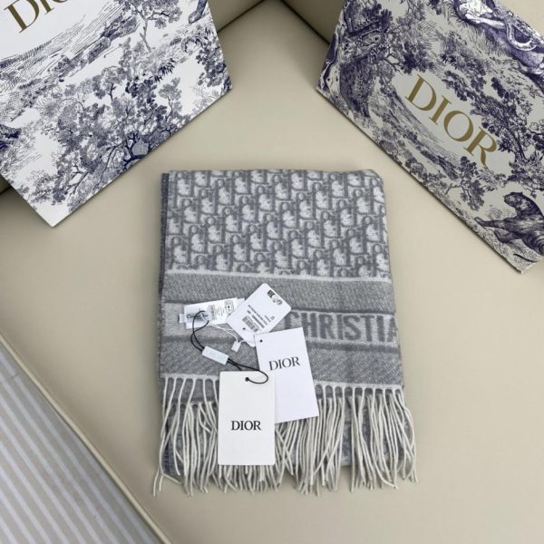 designer,replica,clothing,fake,1:1,lv,luxury,high quality Dior New Edition Bookmark Reversible Shawl, Light Grey, 100% Cashmere (7WE2M)