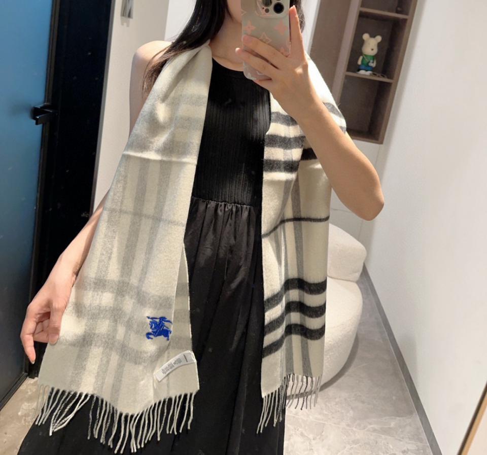 designer,replica,clothing,fake,1:1,lv,luxury,high quality Burberry Classic Long Scarf Cashmere Scarf (FU5NA) designer,replica,clothing,fake,1:1,lv,luxury,high quality Burberry Classic Long Scarf Cashmere Scarf (FU5NA)