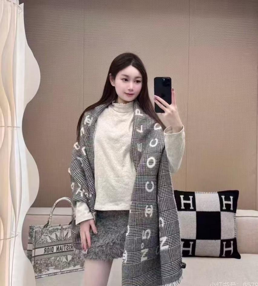 designer,replica,clothing,fake,1:1,lv,luxury,high quality Chanel’s new scarf (RK737) designer,replica,clothing,fake,1:1,lv,luxury,high quality Chanel’s new scarf (RK737)
