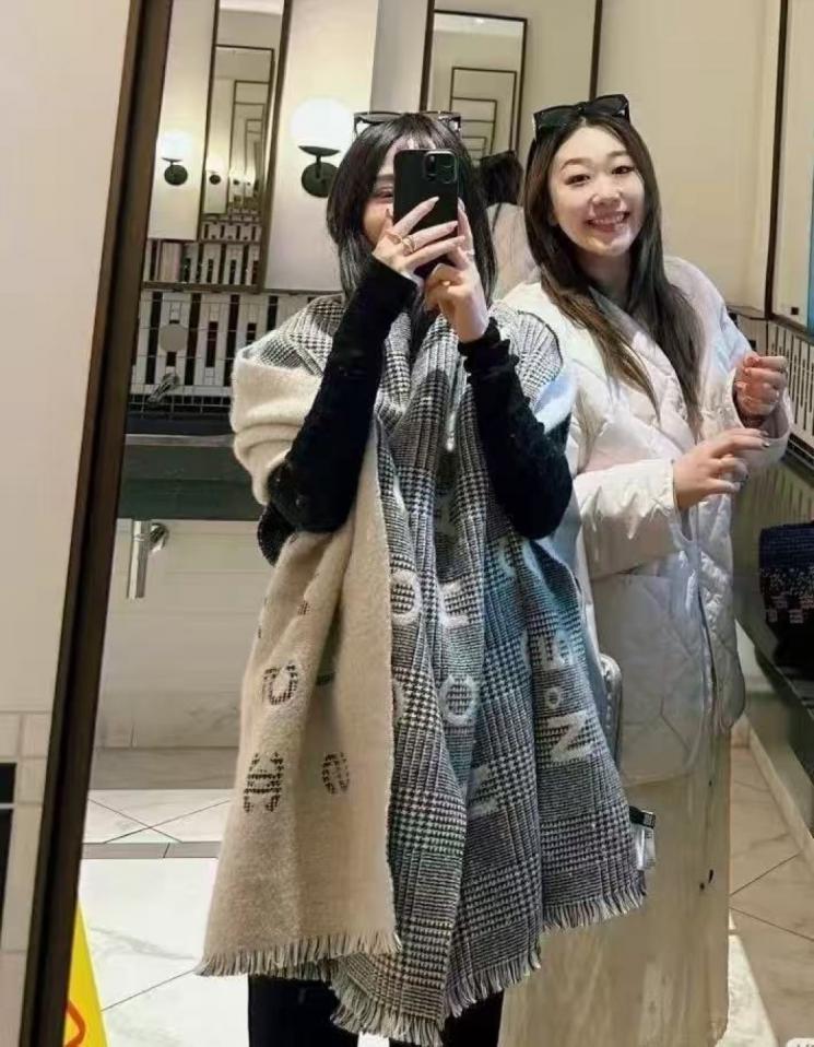 designer,replica,clothing,fake,1:1,lv,luxury,high quality Chanel’s new scarf (UE8JN) designer,replica,clothing,fake,1:1,lv,luxury,high quality Chanel’s new scarf (UE8JN)