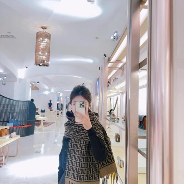 designer,replica,clothing,fake,1:1,lv,luxury,high quality Fendi monogram FF letter scarf (JKZJR)