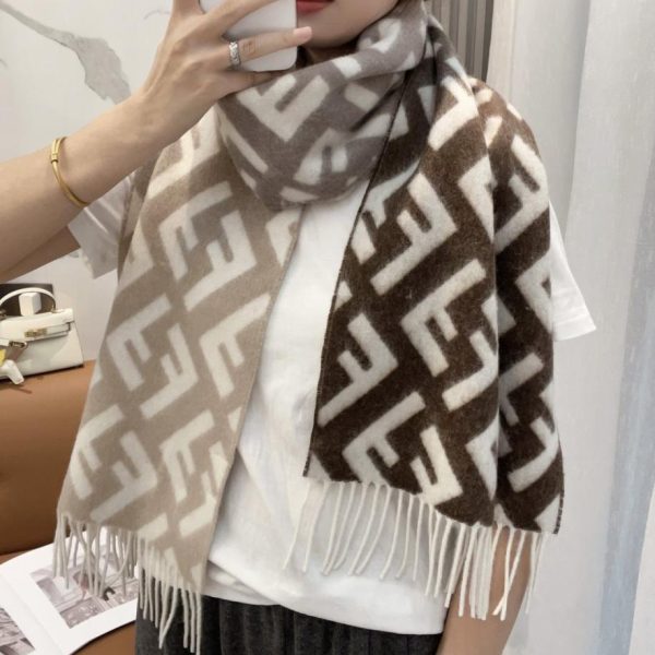 designer,replica,clothing,fake,1:1,lv,luxury,high quality Fendi monogram gradient double-sided cashmere scarf (RWO2D)