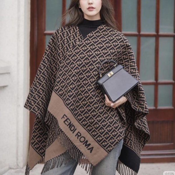 designer,replica,clothing,fake,1:1,lv,luxury,high quality Fendi classic FF letter element wool cape (Q1JUI)