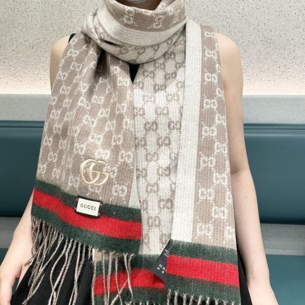 designer,replica,clothing,fake,1:1,lv,luxury,high quality Gucci’s classic signature GG logo scarf (X76H7)