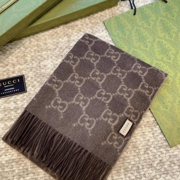 designer,replica,clothing,fake,1:1,lv,luxury,high quality GUCCI’s latest reversible scarf (800R3)
