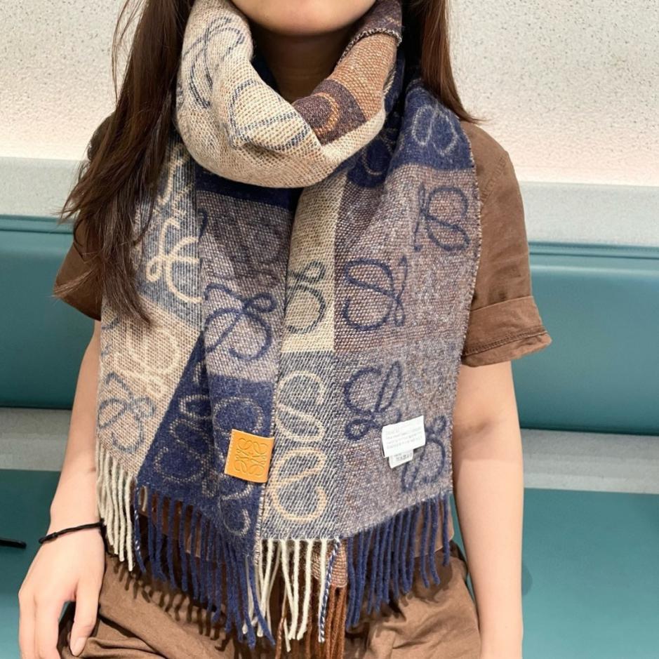 designer,replica,clothing,fake,1:1,lv,luxury,high quality LOEWE striped long scarf, top-quality unisex style (Q4WHE) designer,replica,clothing,fake,1:1,lv,luxury,high quality LOEWE striped long scarf, top-quality unisex style (Q4WHE)