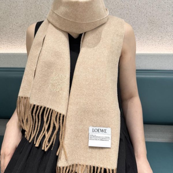 designer,replica,clothing,fake,1:1,lv,luxury,high quality LOEWE official website presents new double-sided cashmere scarf (WJDIW).