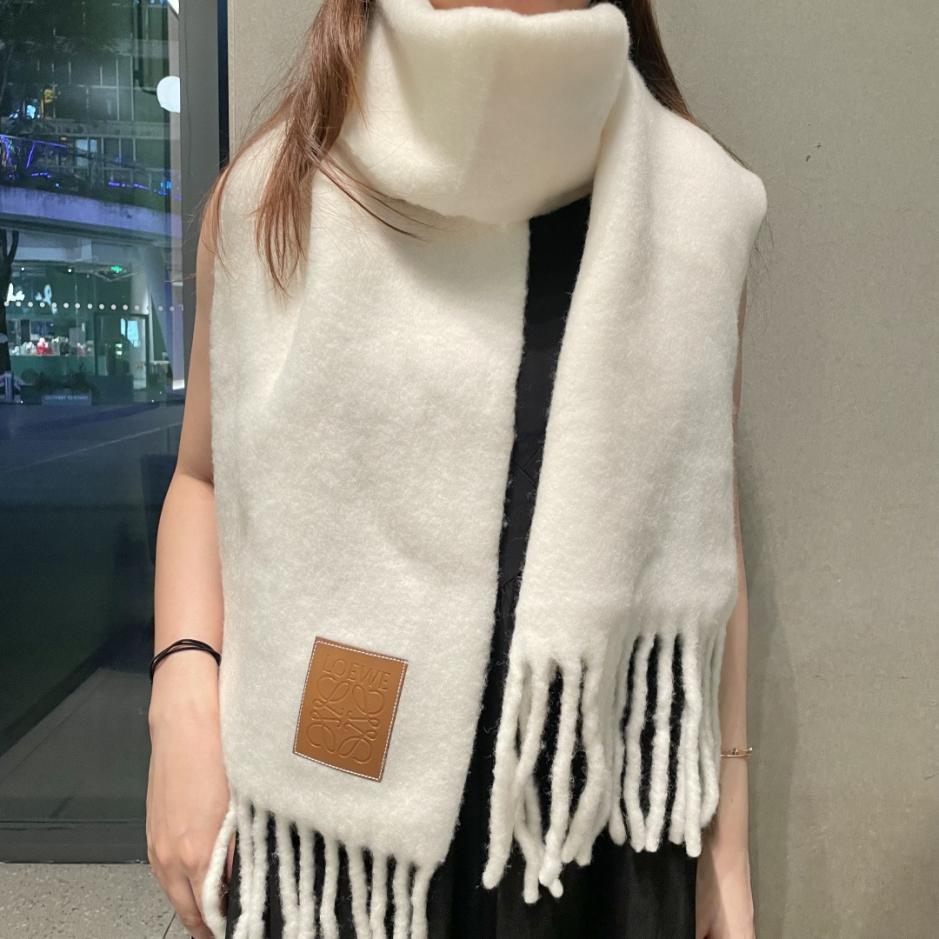 designer,replica,clothing,fake,1:1,lv,luxury,high quality Loewe’s new mohair scarf (CFOWA) designer,replica,clothing,fake,1:1,lv,luxury,high quality Loewe’s new mohair scarf (CFOWA)