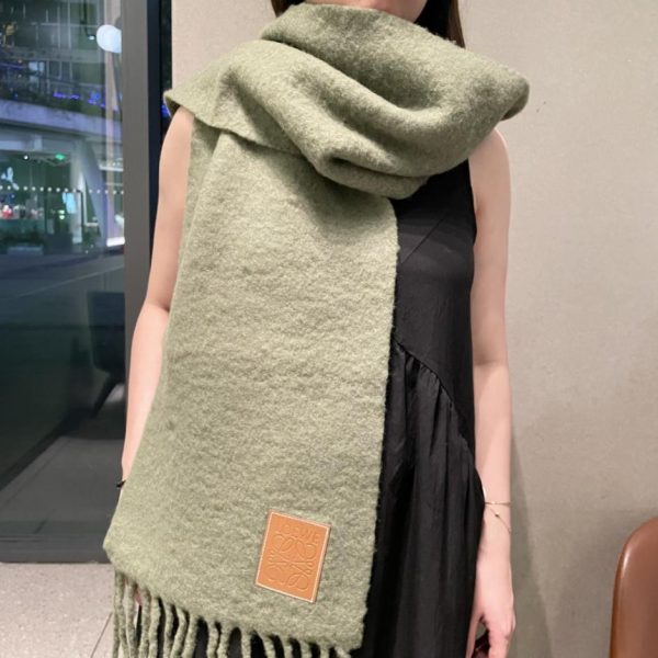 designer,replica,clothing,fake,1:1,lv,luxury,high quality Loewe’s new mohair scarf (IXOAR)