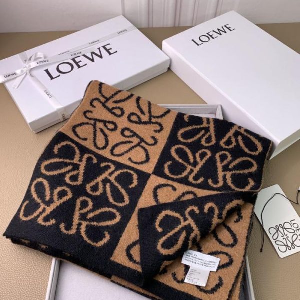 designer,replica,clothing,fake,1:1,lv,luxury,high quality Loewe’s new knitted scarf (85OAQ)