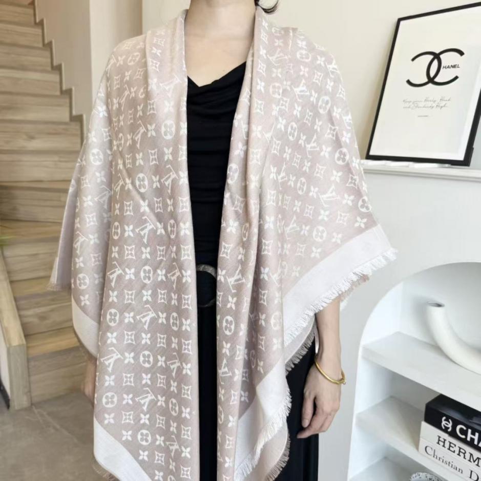 designer,replica,clothing,fake,1:1,lv,luxury,high quality LV classic gold thread shawl with silk and wool blend (G35HR) designer,replica,clothing,fake,1:1,lv,luxury,high quality LV classic gold thread shawl with silk and wool blend (G35HR)