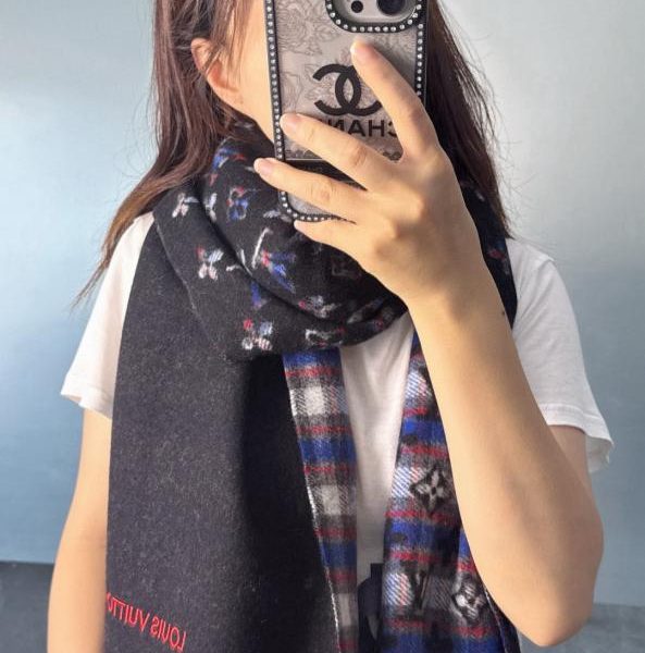 designer,replica,clothing,fake,1:1,lv,luxury,high quality Louis Vuitton double-sided gradient check scarf (RQEEI)