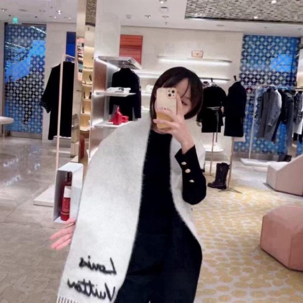 designer,replica,clothing,fake,1:1,lv,luxury,high quality LV Fluffygram scarf, alpaca and sheep wool blend (DE4BI)