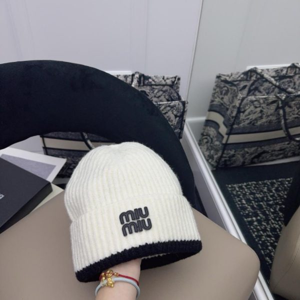 designer,replica,clothing,fake,1:1,lv,luxury,high quality MIU MIU’s new beanie exudes sophistication! A versatile color perfect for autumn and winter! (43OAE)