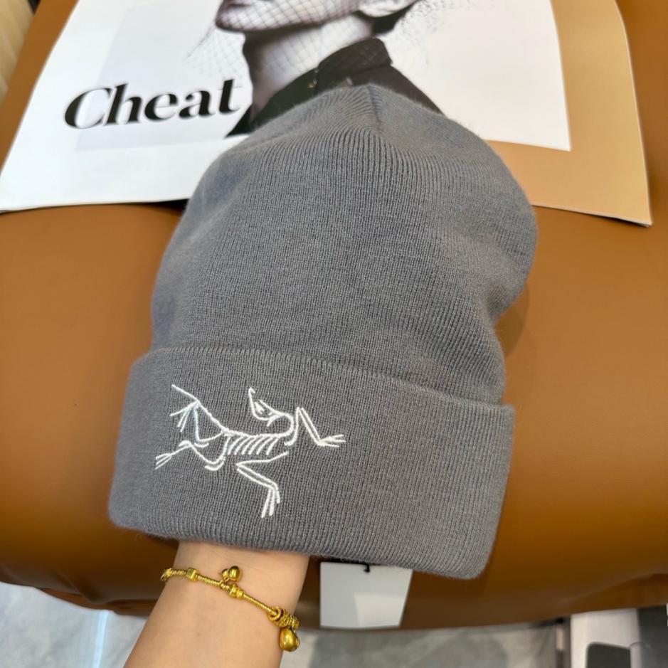 designer,replica,clothing,fake,1:1,lv,luxury,high quality Arc’teryx high-quality knitted beanie, latest autumn/winter style, couple’s knitted beanie (A2O12) designer,replica,clothing,fake,1:1,lv,luxury,high quality Arc’teryx high-quality knitted beanie, latest autumn/winter style, couple’s knitted beanie (A2O12)
