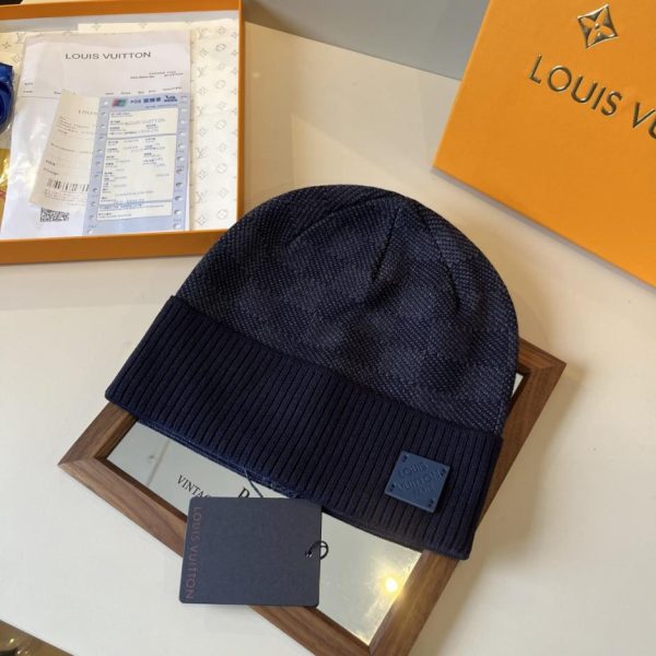 designer,replica,clothing,fake,1:1,lv,luxury,high quality LV Damier Men’s Beanie (LWV04)