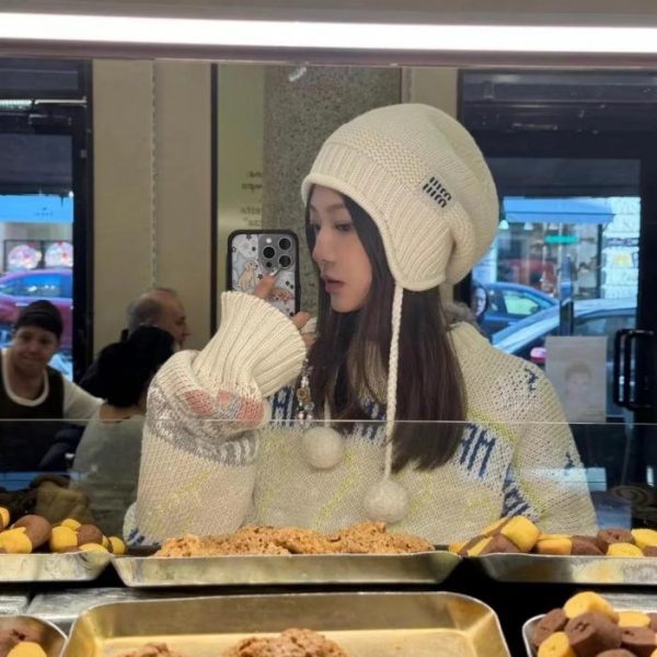 designer,replica,clothing,fake,1:1,lv,luxury,high quality Celine’s new 100% wool knit beanie with ear flaps (G83D3)