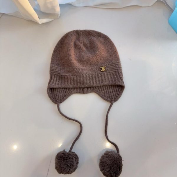 designer,replica,clothing,fake,1:1,lv,luxury,high quality Celine’s new 100% wool knit beanie with ear flaps (GIXIV)