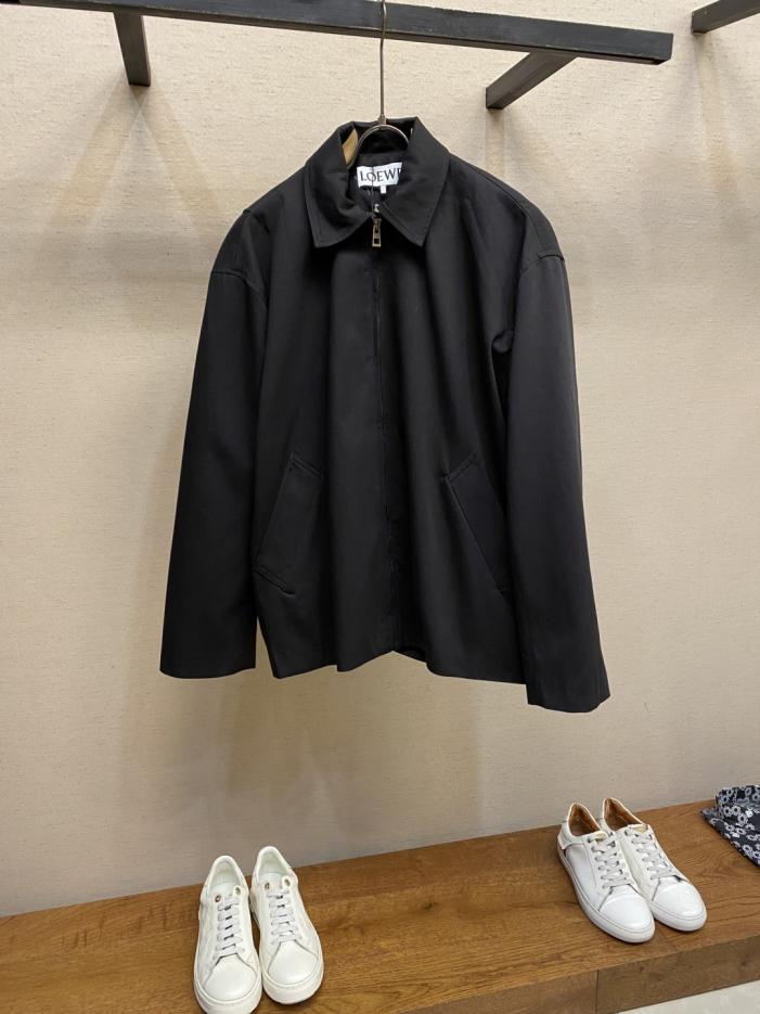 designer,replica,clothing,fake,1:1,lv,luxury,high quality Loewe 25FW Flowy Back Pleated Suit (HX93O) designer,replica,clothing,fake,1:1,lv,luxury,high quality Loewe 25FW Flowy Back Pleated Suit (HX93O)