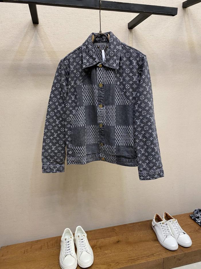 designer,replica,clothing,fake,1:1,lv,luxury,high quality LV monogram print patchwork denim jacket (93ABZ) designer,replica,clothing,fake,1:1,lv,luxury,high quality LV monogram print patchwork denim jacket (93ABZ)