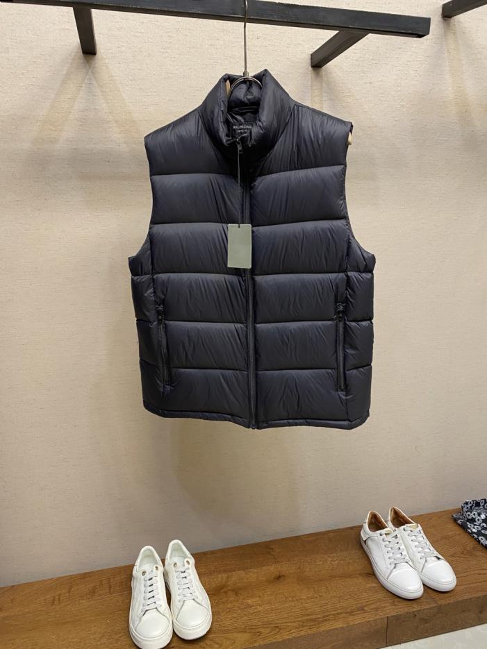 designer,replica,clothing,fake,1:1,lv,luxury,high quality Balenciaga logo-print down vest (9OAIQ) designer,replica,clothing,fake,1:1,lv,luxury,high quality Balenciaga logo-print down vest (9OAIQ)