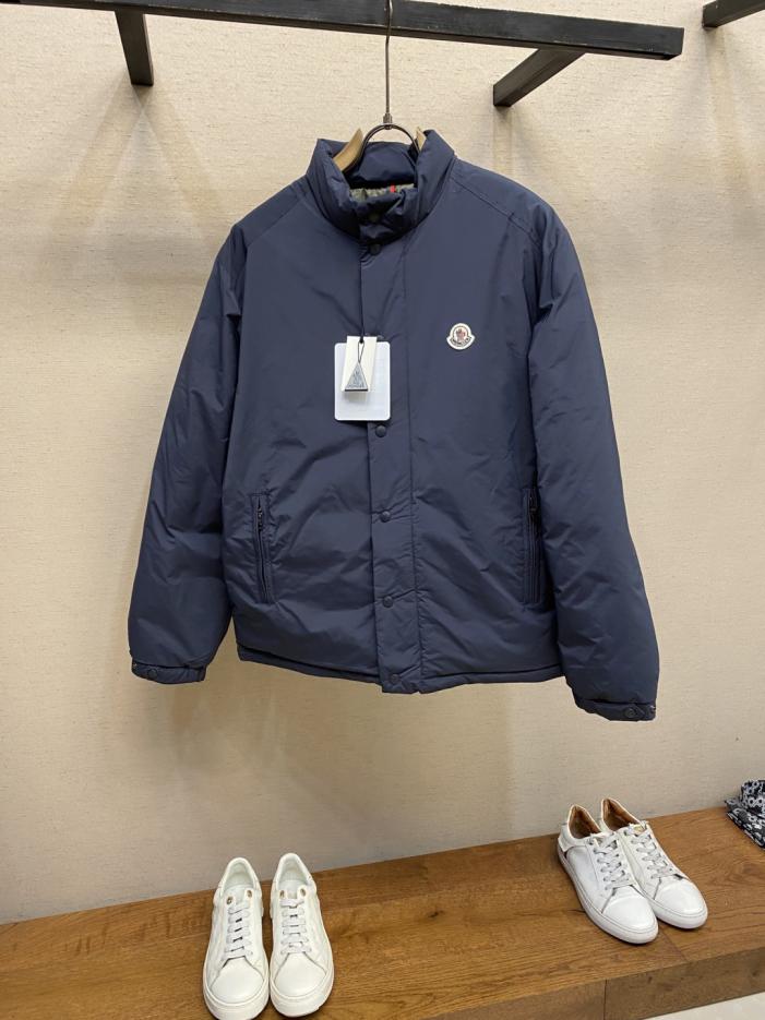 designer,replica,clothing,fake,1:1,lv,luxury,high quality Moncler solid color stand-up collar down jacket (9OKB6) designer,replica,clothing,fake,1:1,lv,luxury,high quality Moncler solid color stand-up collar down jacket (9OKB6)