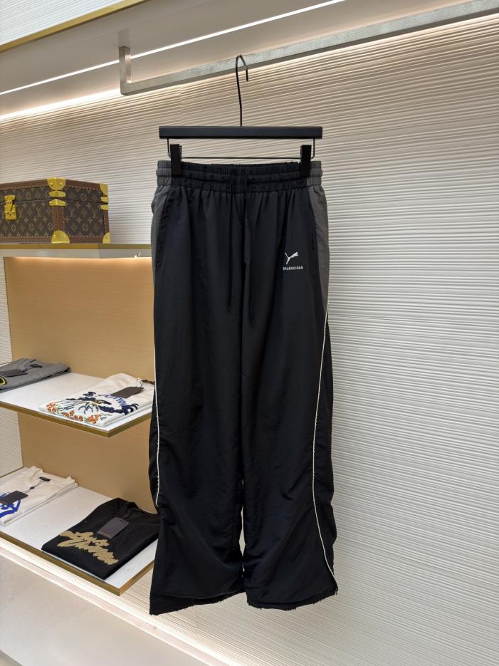 designer,replica,clothing,fake,1:1,lv,luxury,high quality Balenciaga x Puma Collaboration Embroidered Pants (BQTOZ) designer,replica,clothing,fake,1:1,lv,luxury,high quality Balenciaga x Puma Collaboration Embroidered Pants (BQTOZ)