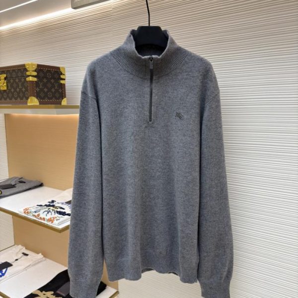 designer,replica,clothing,fake,1:1,lv,luxury,high quality Burberry Embroidered Half-Zip Turtleneck Knit Sweater (NKSSX)