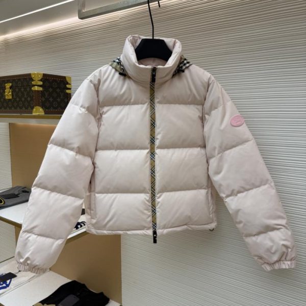 designer,replica,clothing,fake,1:1,lv,luxury,high quality Burberry Hidden Hood Down Jacket [Women’s] (JZYN0)