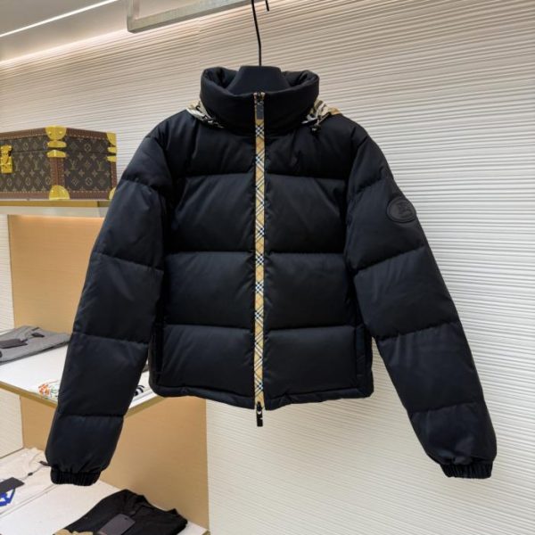 designer,replica,clothing,fake,1:1,lv,luxury,high quality Burberry Hidden Hood Down Jacket [Women’s] (1SMLM)