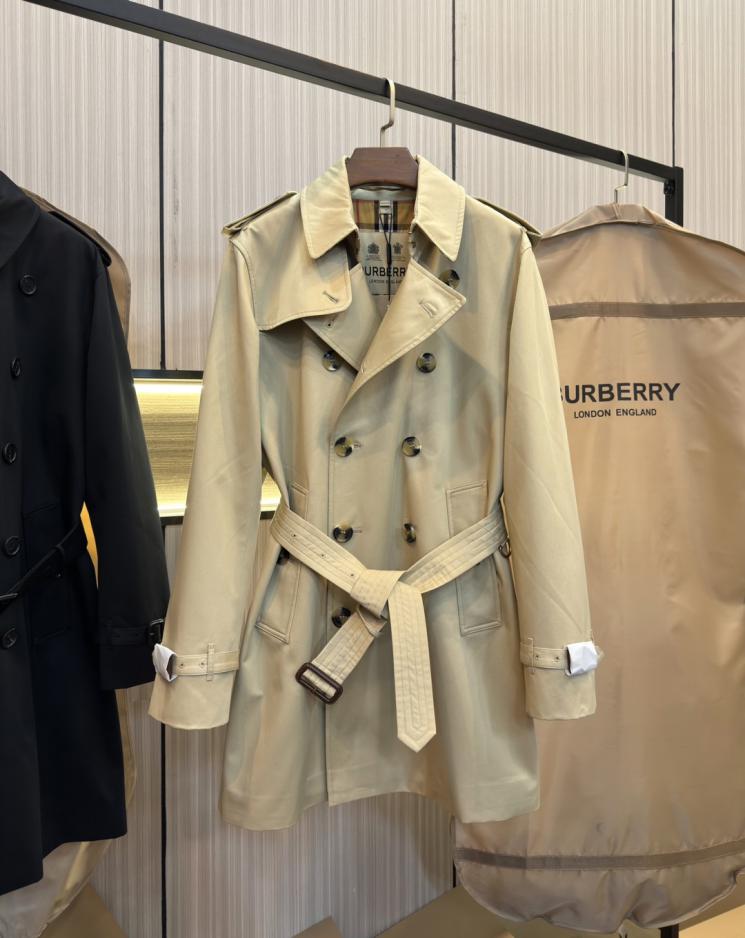 designer,replica,clothing,fake,1:1,lv,luxury,high quality BURBERRY Kensington Fit – Heritage Trench Men’s Short Trench Coat, Honey Color (D251G)