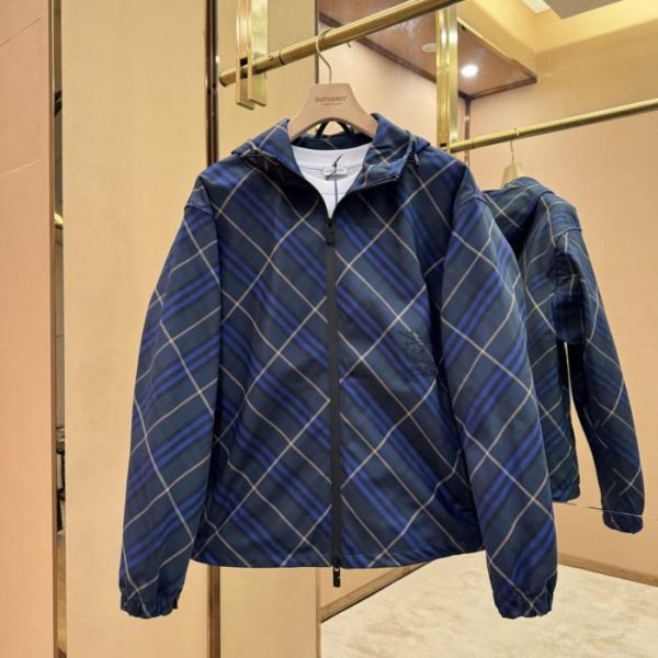designer,replica,clothing,fake,1:1,lv,luxury,high quality Burberry check twill equestrian embroidered appliqué jacket (AOSG4)
