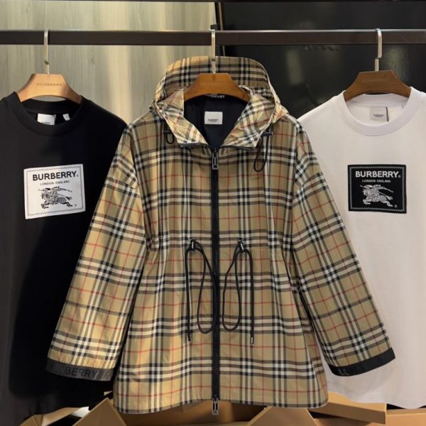 designer,replica,clothing,fake,1:1,lv,luxury,high quality Burberry Micro-Label Tape Recycled Polyester Embellished Hooded Sporty Plaid Jacket for Women (5TZ69)