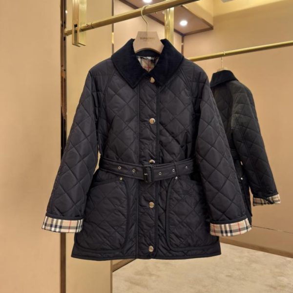 designer,replica,clothing,fake,1:1,lv,luxury,high quality Burberry Black Horse Ribbon Belt Diamond Quilted Nylon Coat (H2NC9)