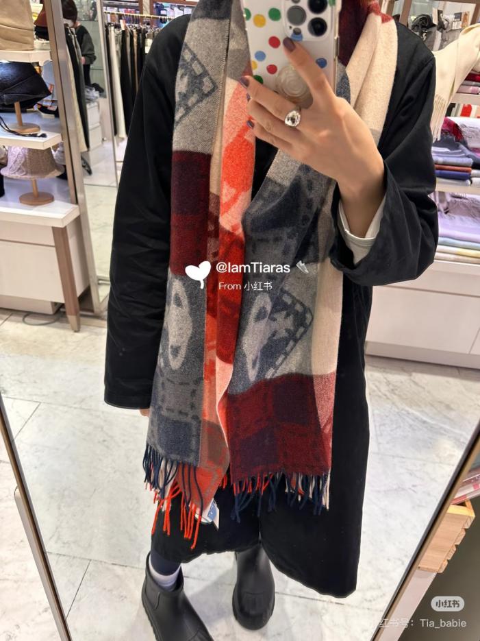 designer,replica,clothing,fake,1:1,lv,luxury,high quality Vivienne Westwood Classic Saturn Scarf (6J1GR) designer,replica,clothing,fake,1:1,lv,luxury,high quality Vivienne Westwood Classic Saturn Scarf (6J1GR)