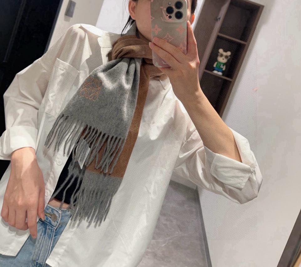 designer,replica,clothing,fake,1:1,lv,luxury,high quality Loewe Men’s and Women’s Scarves (A1YH5) designer,replica,clothing,fake,1:1,lv,luxury,high quality Loewe Men’s and Women’s Scarves (A1YH5)