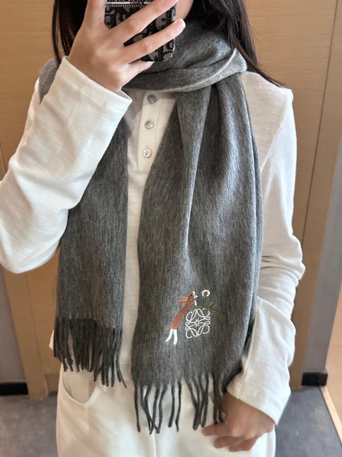 designer,replica,clothing,fake,1:1,lv,luxury,high quality Loewe Reversible Color-Blocked Feminine Scarf (1QI4D) designer,replica,clothing,fake,1:1,lv,luxury,high quality Loewe Reversible Color-Blocked Feminine Scarf (1QI4D)