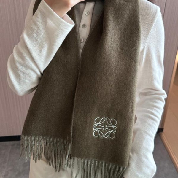 designer,replica,clothing,fake,1:1,lv,luxury,high quality Loewe Reversible Color-Blocked Feminine Scarf (ETMSQ)