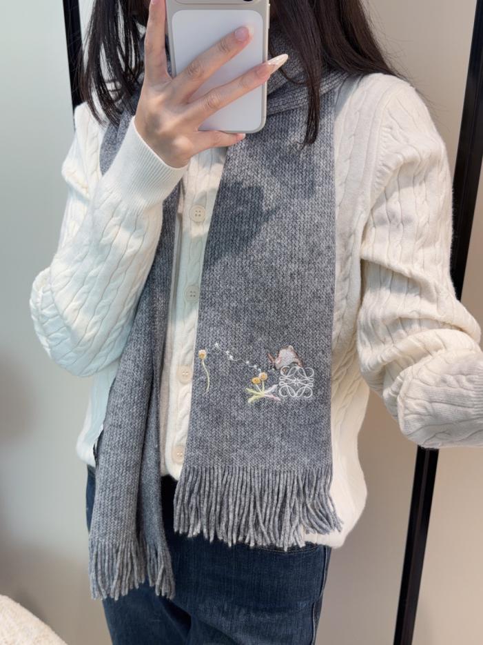 designer,replica,clothing,fake,1:1,lv,luxury,high quality Loewe premium cashmere knit scarf (M85S3) designer,replica,clothing,fake,1:1,lv,luxury,high quality Loewe premium cashmere knit scarf (M85S3)