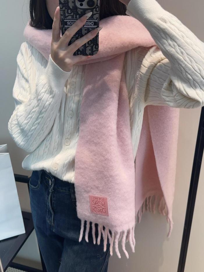 designer,replica,clothing,fake,1:1,lv,luxury,high quality Loewe’s stunning new mohair scarf (I0NZY) designer,replica,clothing,fake,1:1,lv,luxury,high quality Loewe’s stunning new mohair scarf (I0NZY)