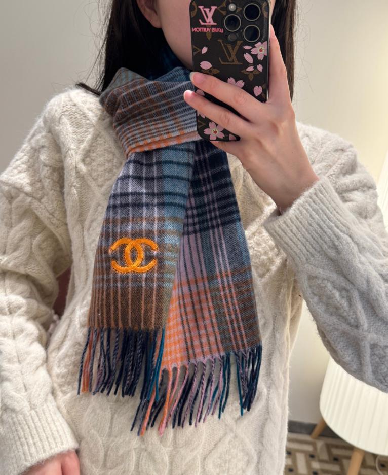 designer,replica,clothing,fake,1:1,lv,luxury,high quality CHANEL 100% Premium Cashmere Water Ripple Pattern Scarf (0E0Q5) designer,replica,clothing,fake,1:1,lv,luxury,high quality CHANEL 100% Premium Cashmere Water Ripple Pattern Scarf (0E0Q5)