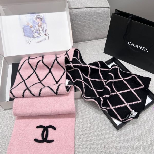 designer,replica,clothing,fake,1:1,lv,luxury,high quality CHANEL Double-sided Quilted Scarf in Pink and Black (K0K49)