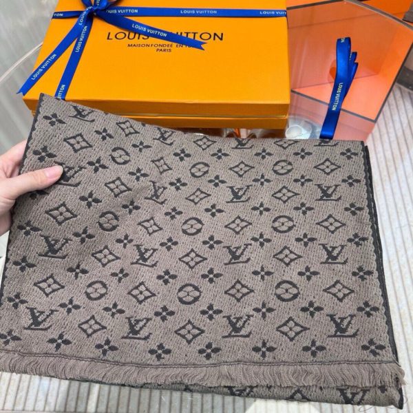 designer,replica,clothing,fake,1:1,lv,luxury,high quality LV Men’s Scarf (J4HGX)