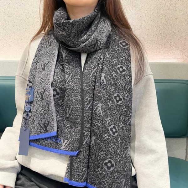 designer,replica,clothing,fake,1:1,lv,luxury,high quality LV Couple Scarf (0WN04)
